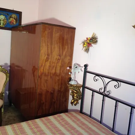 Stanza Bellaria * Pontedera